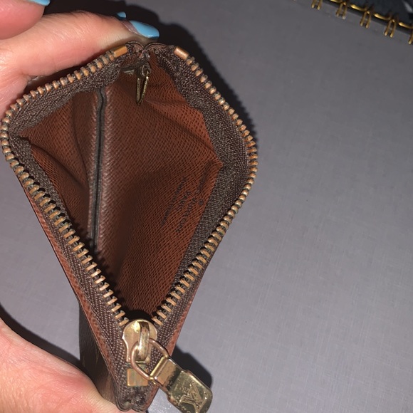 🔥 🖤 Louis Vuitton Monogram signature design LV Logo coin purse - Picture 3 of 5